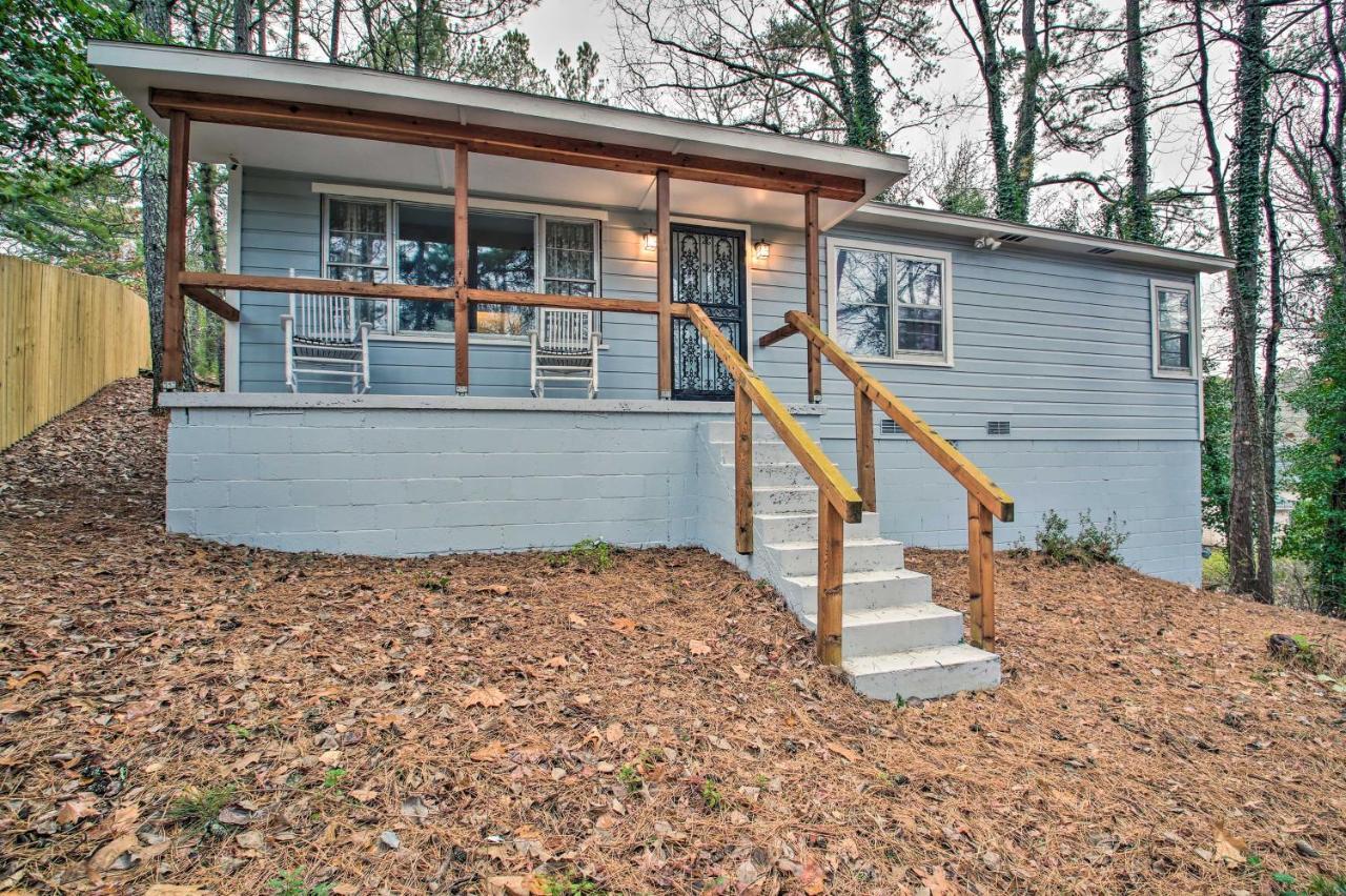 Centrally Located Hot Springs Home With Deck! Exterior photo